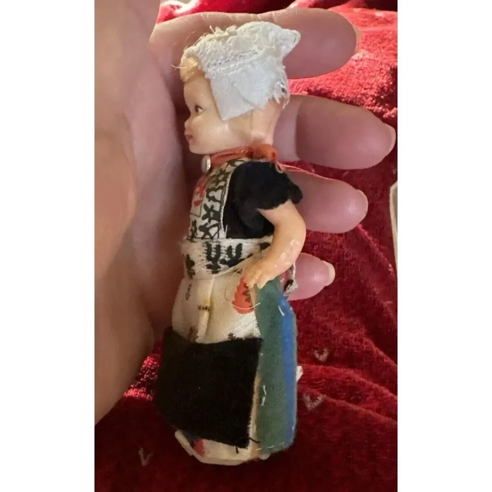 Vintage 1950's  Boy & Girl Doll‎ in Traditional  Dutch Dress 4.5" Celluloid - Picture 9 of 14